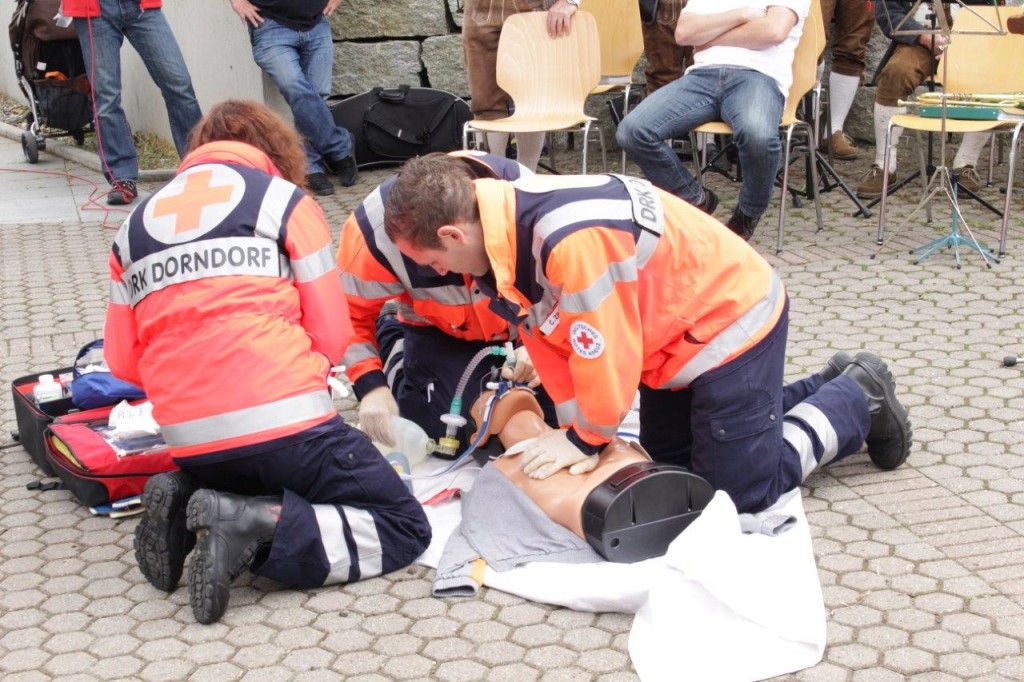 Fortsetzung Der Herz-Lungen-Wiederbelebung – DRK Dorndorf